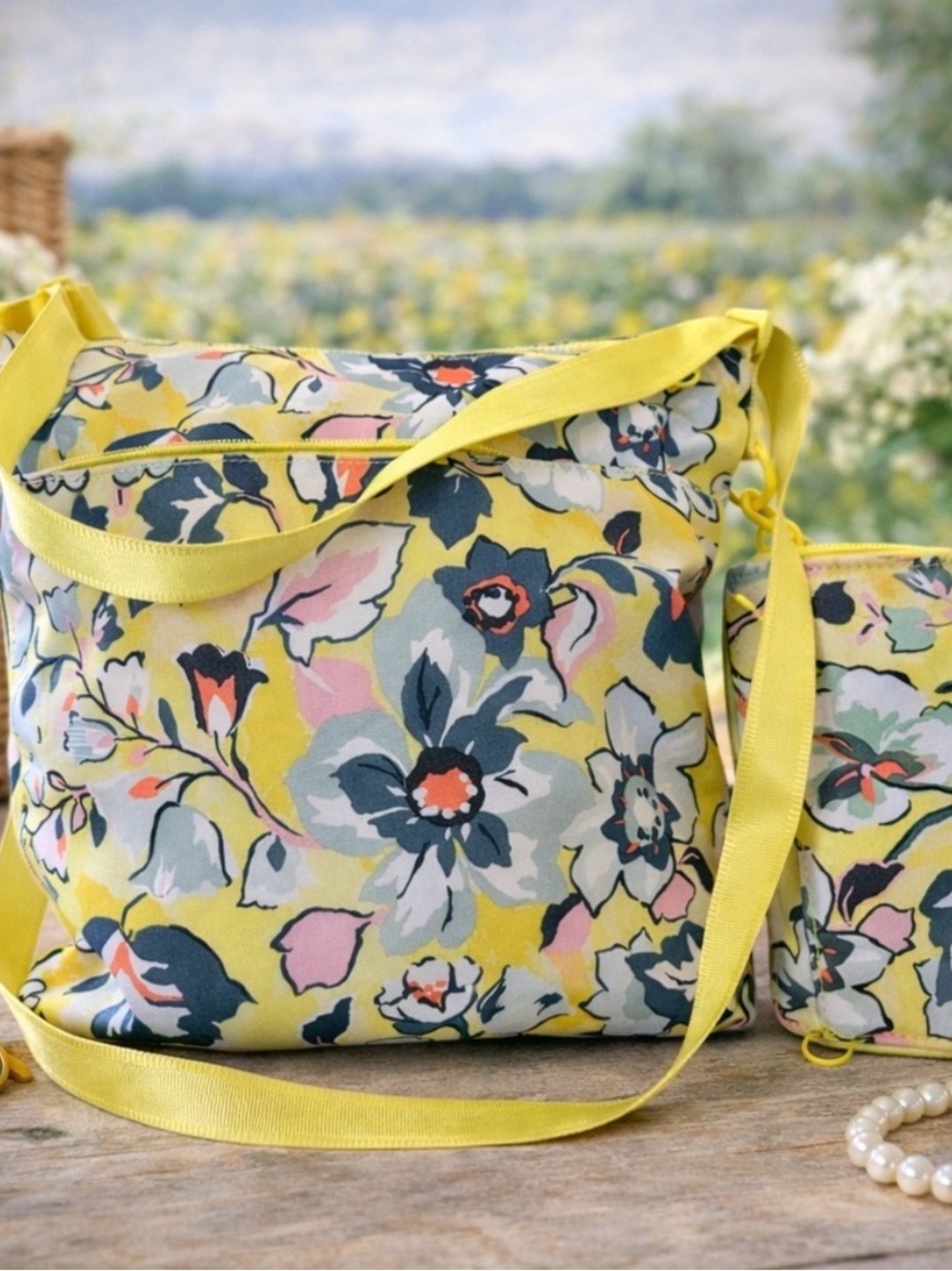 Vera Bradley‎ SET  includes Hipster bag & Wallet Reactive Sunny Garden Pattern